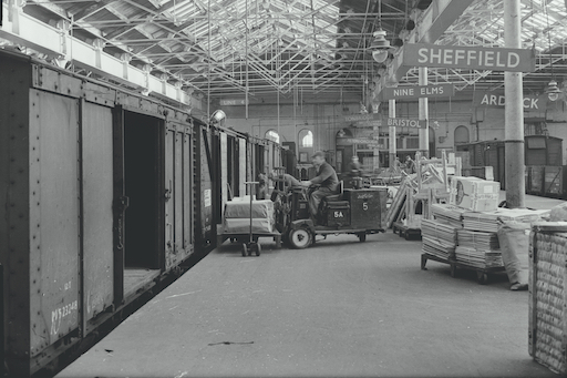 Loading freight onto wagons at York Goods Station, 1961. Science Museum Group. Image no. E2008.170.1_0001.